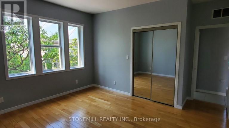 2 - 148 OTTAWA STREET N, Hamilton (Crown Point), Ontario, L8H3Z3