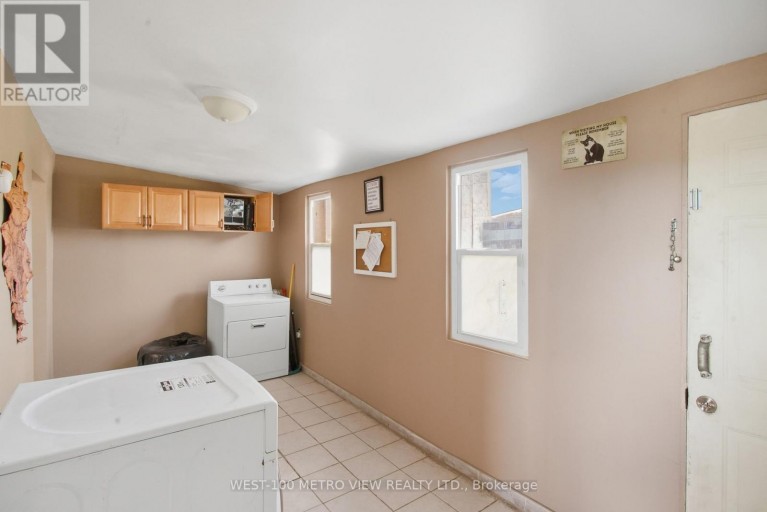 597 BARTON STREET E, Hamilton (Gibson), Ontario, L8L2Z6