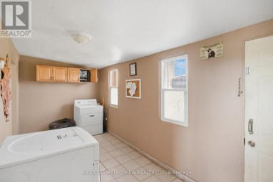 597 BARTON STREET E Hamilton (Gibson) Ontario photo 9