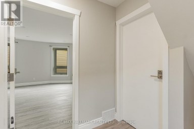 SECOND - 291 EMERALD STREET N Hamilton (Landsdale) Ontario photo 15