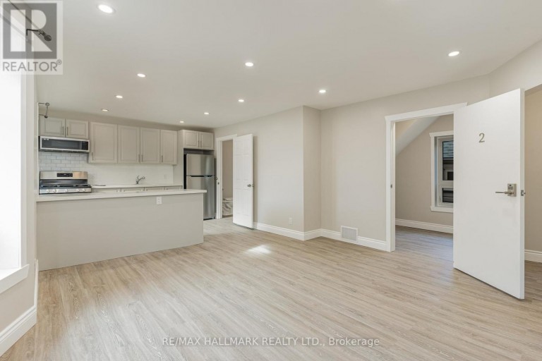 SECOND - 291 EMERALD STREET N, Hamilton (Landsdale), Ontario, L8L5L2