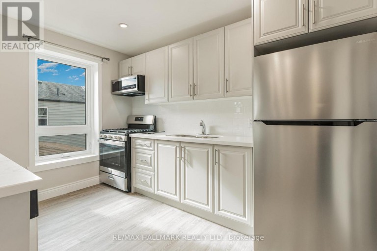 SECOND - 291 EMERALD STREET N, Hamilton (Landsdale), Ontario, L8L5L2
