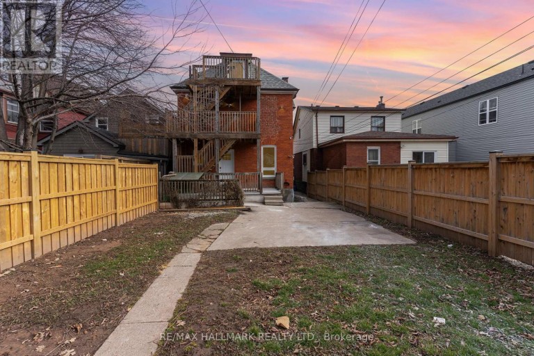 MAIN - 291 EMERALD STREET N, Hamilton (Landsdale), Ontario, L8L5L2