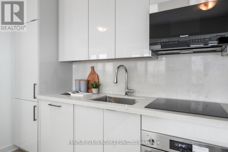 1911 - 2920 HIGHWAY 7 ROAD, Vaughan (Concord), Ontario, L4K0P4