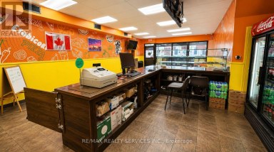 3019 LAKESHORE BOULEVARD Toronto (New Toronto) Ontario photo 2