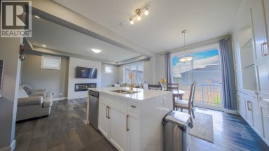 74 Carrington Crescent NW Calgary Alberta photo 14