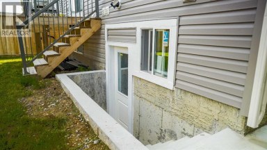 74 Carrington Crescent NW Calgary Alberta photo 38