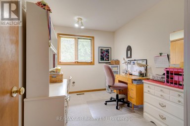 137 MITCHELL COURT West Perth (Mitchell) Ontario photo 19