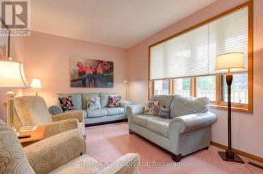 137 MITCHELL COURT West Perth (Mitchell) Ontario photo 8
