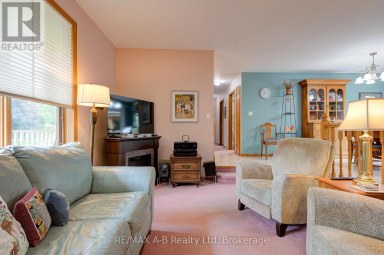 137 MITCHELL COURT West Perth (Mitchell) Ontario photo 9