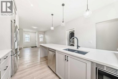 212 Lucas Place NW Calgary Alberta photo 11