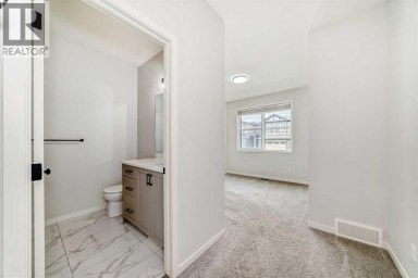 212 Lucas Place NW Calgary Alberta photo 24