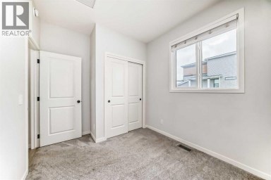 212 Lucas Place NW Calgary Alberta photo 26