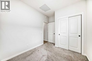 212 Lucas Place NW Calgary Alberta photo 27