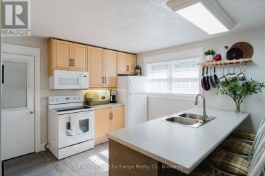 719 YORK AVENUE N South Bruce Peninsula Ontario photo 28