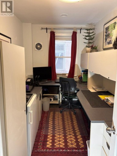 MAIN FLOOR - 2241 QUEEN STREET E, Toronto (The Beaches), Ontario, M4E1G1