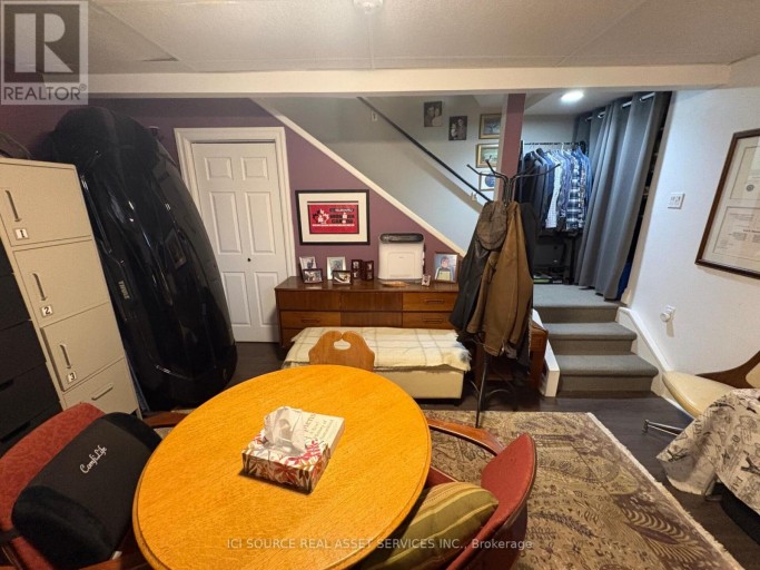 MAIN FLOOR - 2241 QUEEN STREET E, Toronto (The Beaches), Ontario, M4E1G1