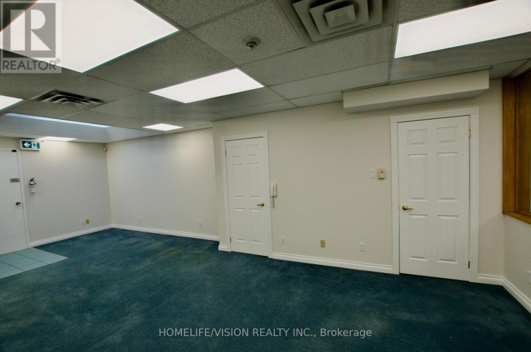 303 - 1315 LAWRENCE AVENUE E, Toronto (Victoria Village), Ontario, M3A3R3