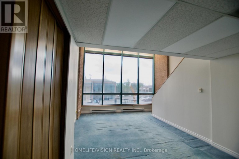 303 - 1315 LAWRENCE AVENUE E, Toronto (Victoria Village), Ontario, M3A3R3