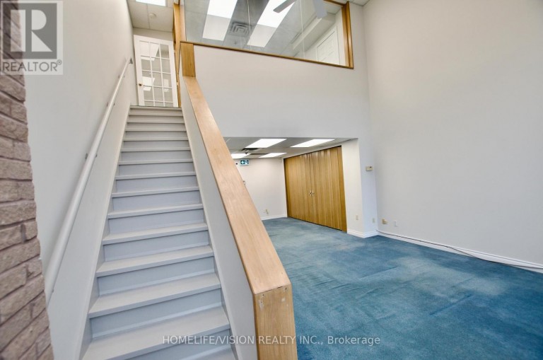 303 - 1315 LAWRENCE AVENUE E, Toronto (Victoria Village), Ontario, M3A3R3