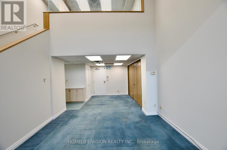 303 - 1315 LAWRENCE AVENUE E, Toronto (Victoria Village), Ontario, M3A3R3