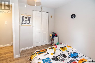808 DULANEY DRIVE London South (South Q) Ontario photo 18