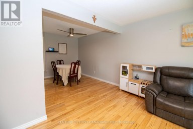 808 DULANEY DRIVE London South (South Q) Ontario photo 6