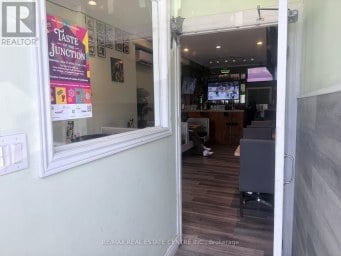 399 KEELE STREET W Toronto (Junction Area) Ontario photo 10