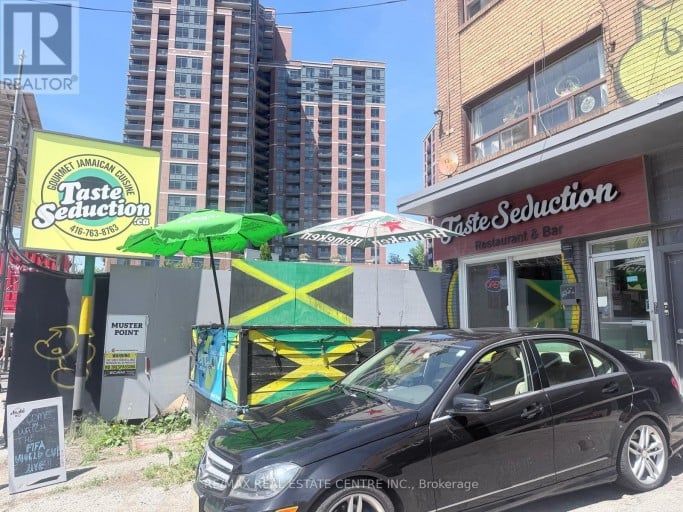 399 KEELE STREET W, Toronto (Junction Area), Ontario, M6P2K9