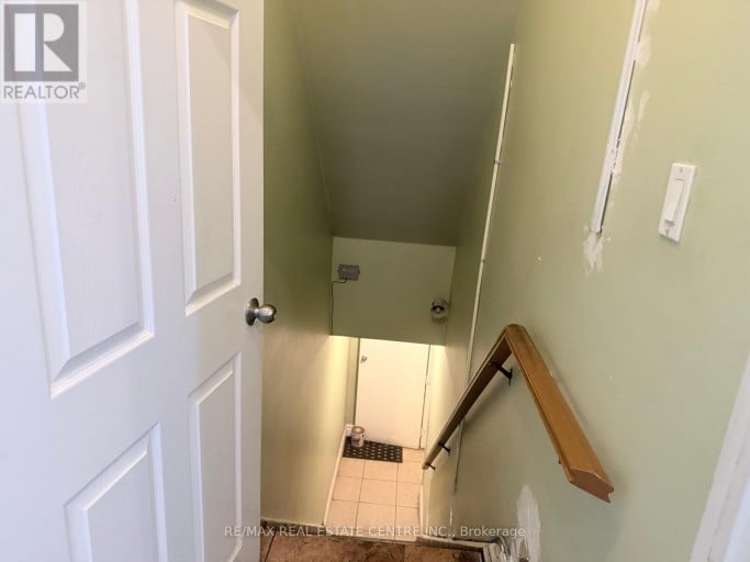 399 KEELE STREET W, Toronto (Junction Area), Ontario, M6P2K9