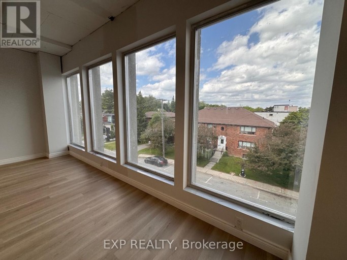 316 - 230 LAKESHORE ROAD E, Mississauga (Port Credit), Ontario, L5G1G7