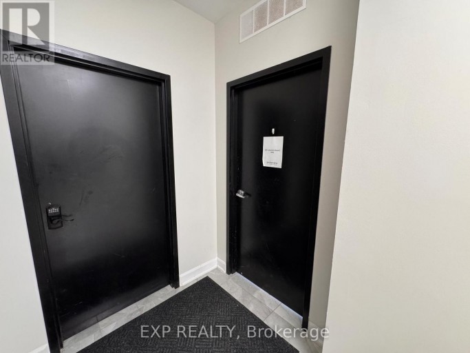 316 - 230 LAKESHORE ROAD E, Mississauga (Port Credit), Ontario, L5G1G7