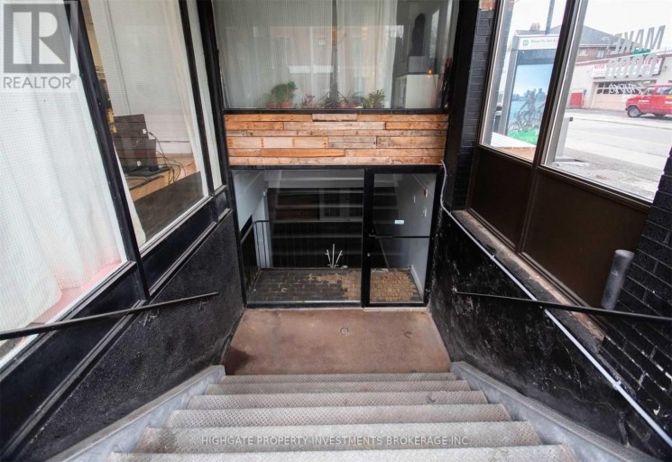 LOWER - 835 BLOOR STREET W, Toronto (Palmerston-Little Italy), Ontario, M6G1M1