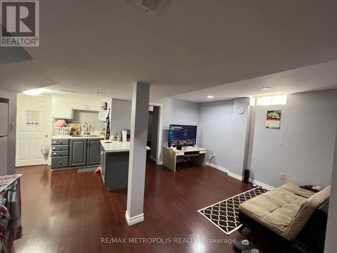 BSMT - 5884 CHORLEY PLACE, Mississauga (East Credit), Ontario, L5M5L7
