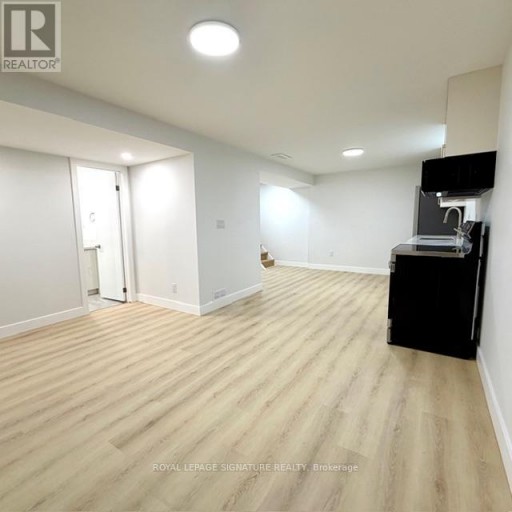 LOWER - 293 GLEBEMOUNT AVENUE, Toronto (East York), Ontario, M4C3V4