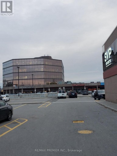 421 - 3200 DUFFERIN STREET, Toronto (Yorkdale-Glen Park), Ontario, M6A2T3