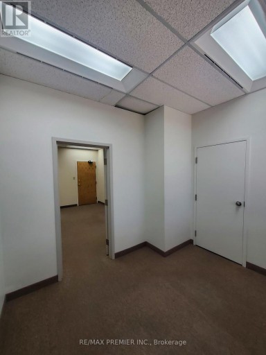 421 - 3200 DUFFERIN STREET, Toronto (Yorkdale-Glen Park), Ontario, M6A2T3