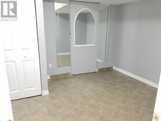 BSMT - 426 LANGLOIS AVENUE, Windsor, Ontario, N9A2G4