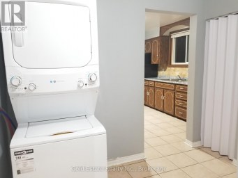 UPPER - 426 LANGLOIS AVENUE Windsor Ontario photo 20