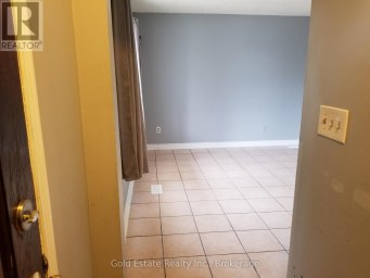 UPPER - 426 LANGLOIS AVENUE Windsor Ontario photo 5