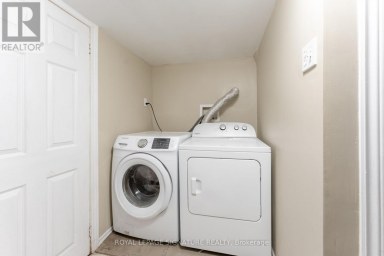 MAIN - 14 LAWNDALE ROAD Toronto (Scarborough Village) Ontario photo 8