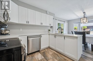 284 COLBORNE STREET Centre Wellington (Elora/Salem) Ontario photo 14