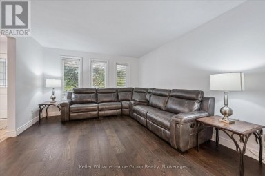 284 COLBORNE STREET Centre Wellington (Elora/Salem) Ontario photo 6