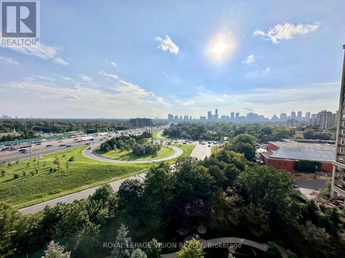 1112 - 17 BARBERRY PLACE, Toronto (Bayview Village), Ontario, M2K3E6