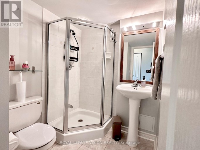 1112 - 17 BARBERRY PLACE, Toronto (Bayview Village), Ontario, M2K3E6