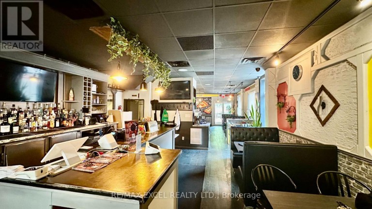 1201 BROADVIEW AVENUE, Toronto (Broadview North), Ontario, M4K2T1