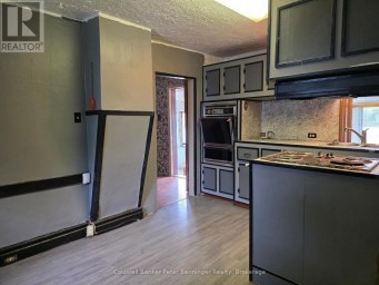 21 PETER STREET S Brockton Ontario photo 7