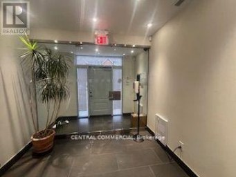 202 - 30 WERTHEIM COURT Richmond Hill (Beaver Creek Business Park) Ontario photo 1