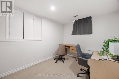 351 FLEMING DRIVE London East (East D) Ontario photo 17