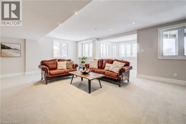 38 DEER RIDGE Crescent Kitchener Ontario photo 24